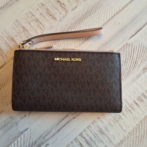Michael Kors Brown Wristlet - Pink & Brown Logo